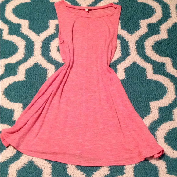 Dresses & Skirts - Coral flowy dress Dresses & Skirts - Coral flowy dress